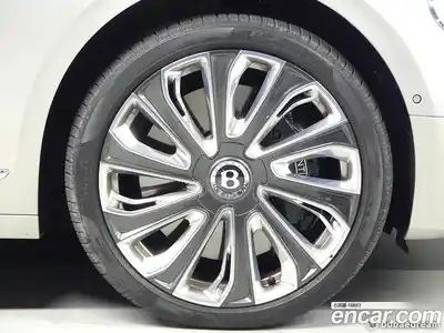 Bentley Flying Spur 2024 4.0 гидро в Москве № 256695, миниатюра 9