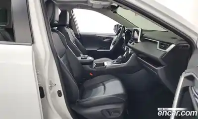 Toyota RAV4 2024 2.5 гидро в Москве № 269271, миниатюра 10