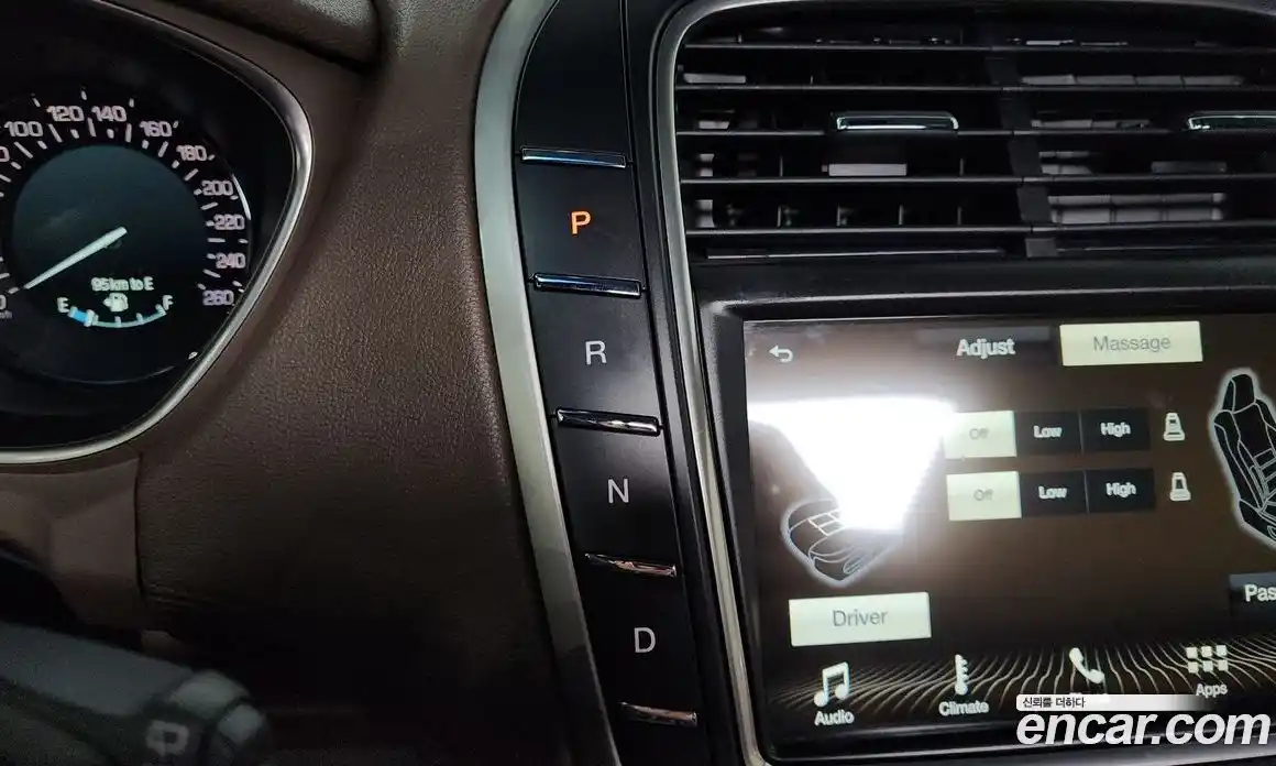 Lincoln MKX 2017 2.7 гидро в Москве № 282530, фото 9