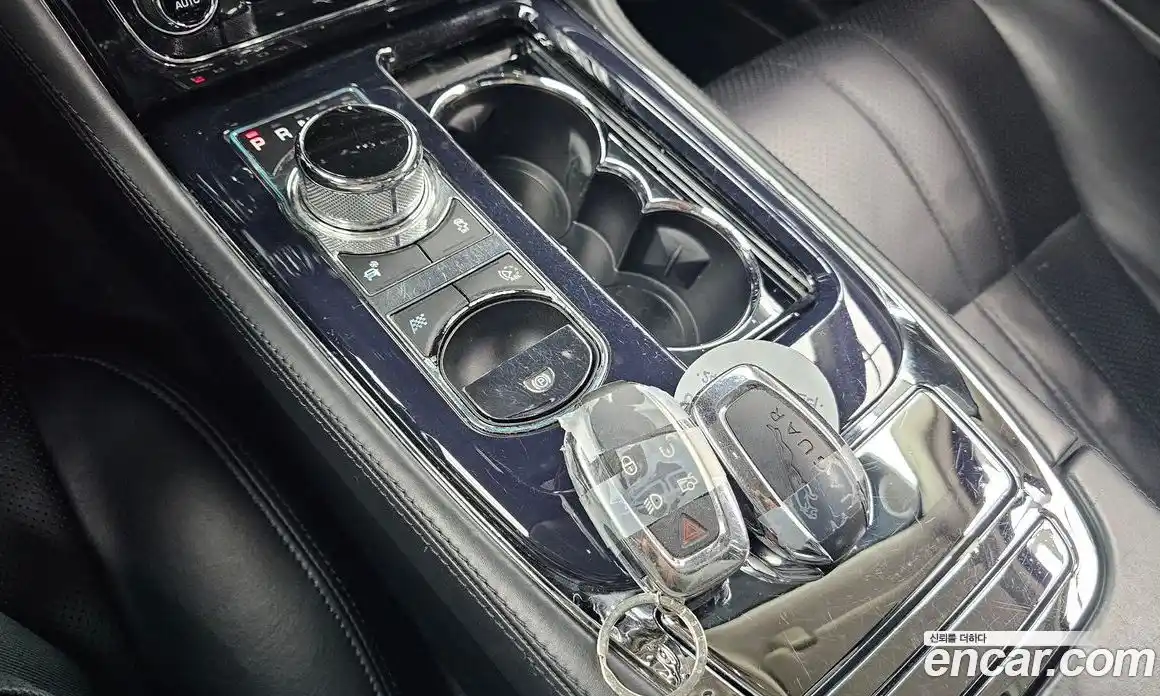Jaguar XJ 2011 5.0 гидро в Москве № 304992, фото 9