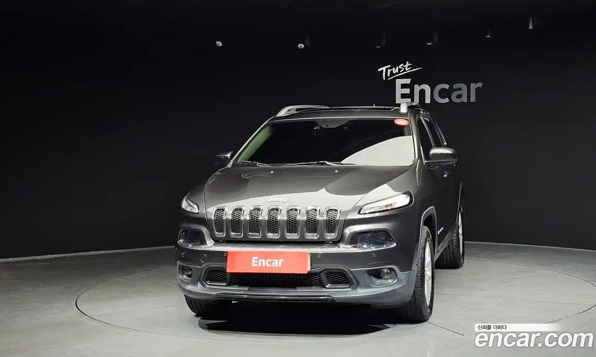 Jeep Cherokee 2015 2.0 гидро в Москве № 318267, фото 3