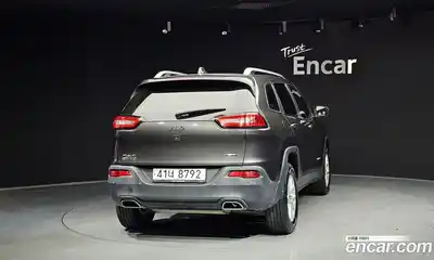 Jeep Cherokee 2015 2.0 гидро в Москве № 318267, миниатюра 4
