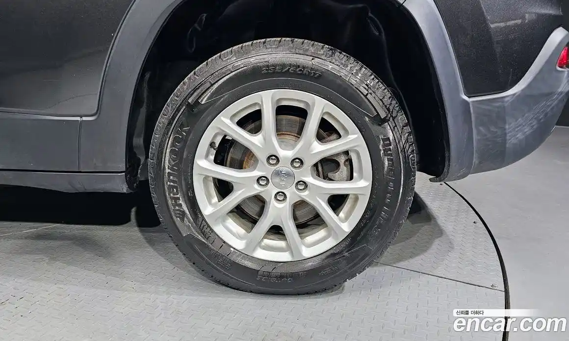 Jeep Cherokee 2015 2.0 гидро в Москве № 318267, фото 5