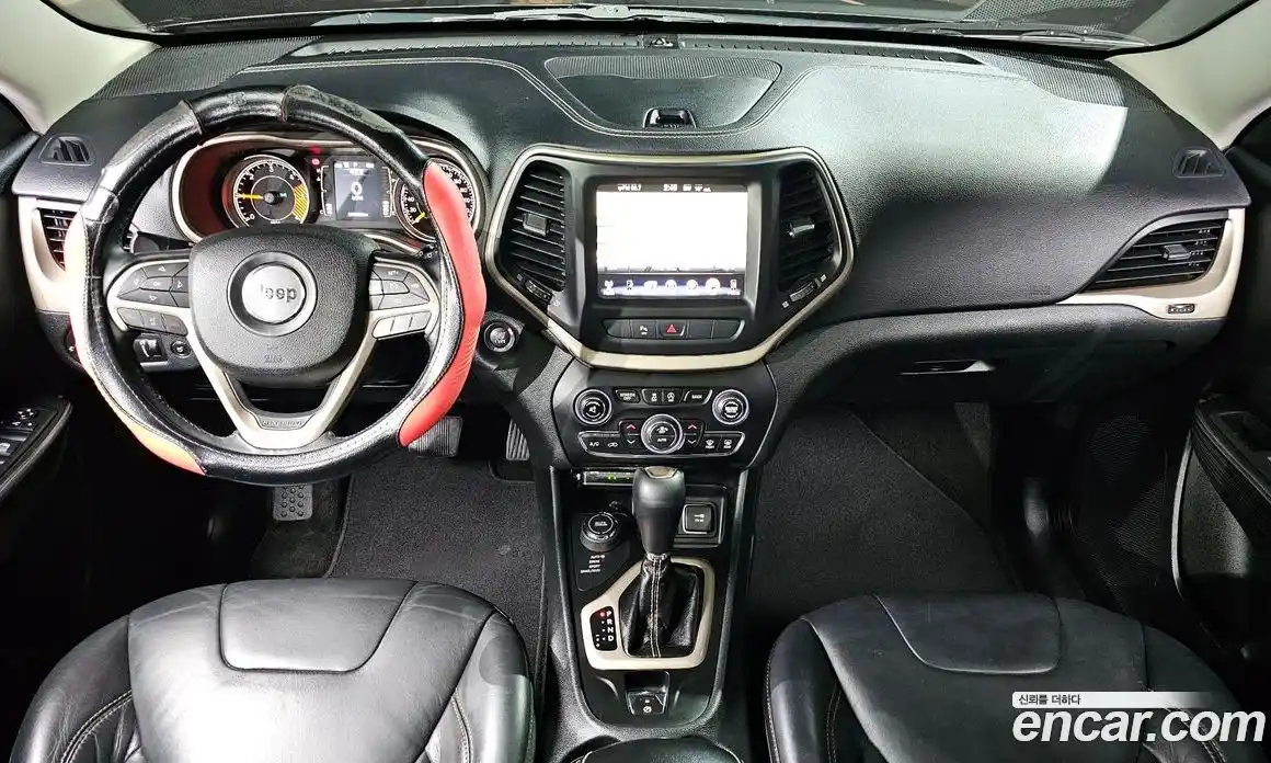 Jeep Cherokee 2015 2.0 гидро в Москве № 318267, фото 7