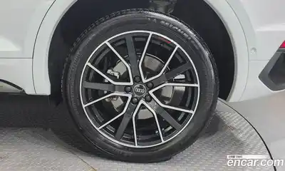 Audi Q5 2023 2.0 гидро в Москве № 325314, миниатюра 5