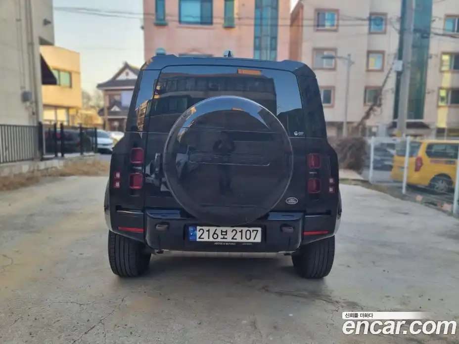 Land Rover Defender 2023 2.0 гидро в Москве № 333216, фото 20