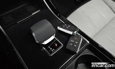 Land Rover Range-Rover Evoque 2025 2.0 гидро в Москве № 374657, миниатюра 8