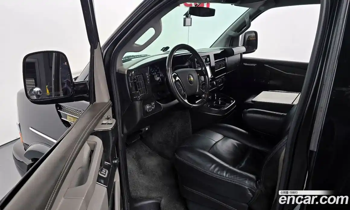 Chevrolet Express Van 2017 6.0 гидро в Москве № 376212, фото 11