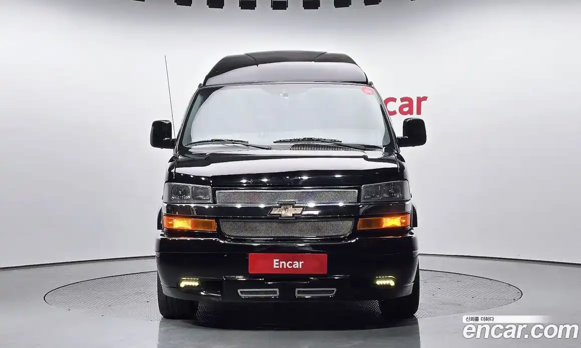Chevrolet Express Van 2017 6.0 гидро в Москве № 376212, фото 3
