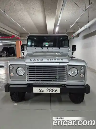 Land Rover Defender 2010 2.2 механика в Москве № 416642, миниатюра 3