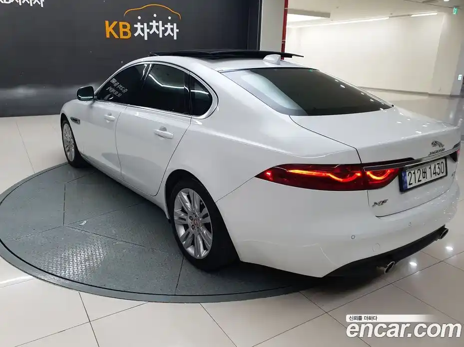 Jaguar XF 2017 3.0 гидро в Москве № 474227, фото 18