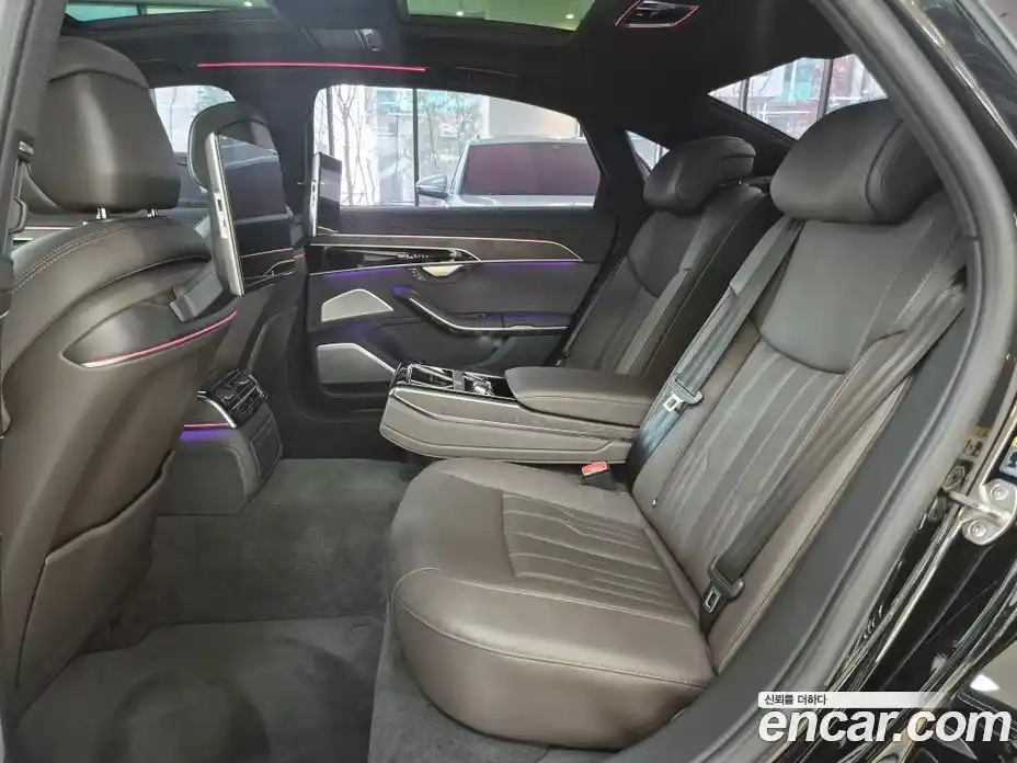 Audi A8 2023 3.0 гидро в Москве № 497243, фото 11