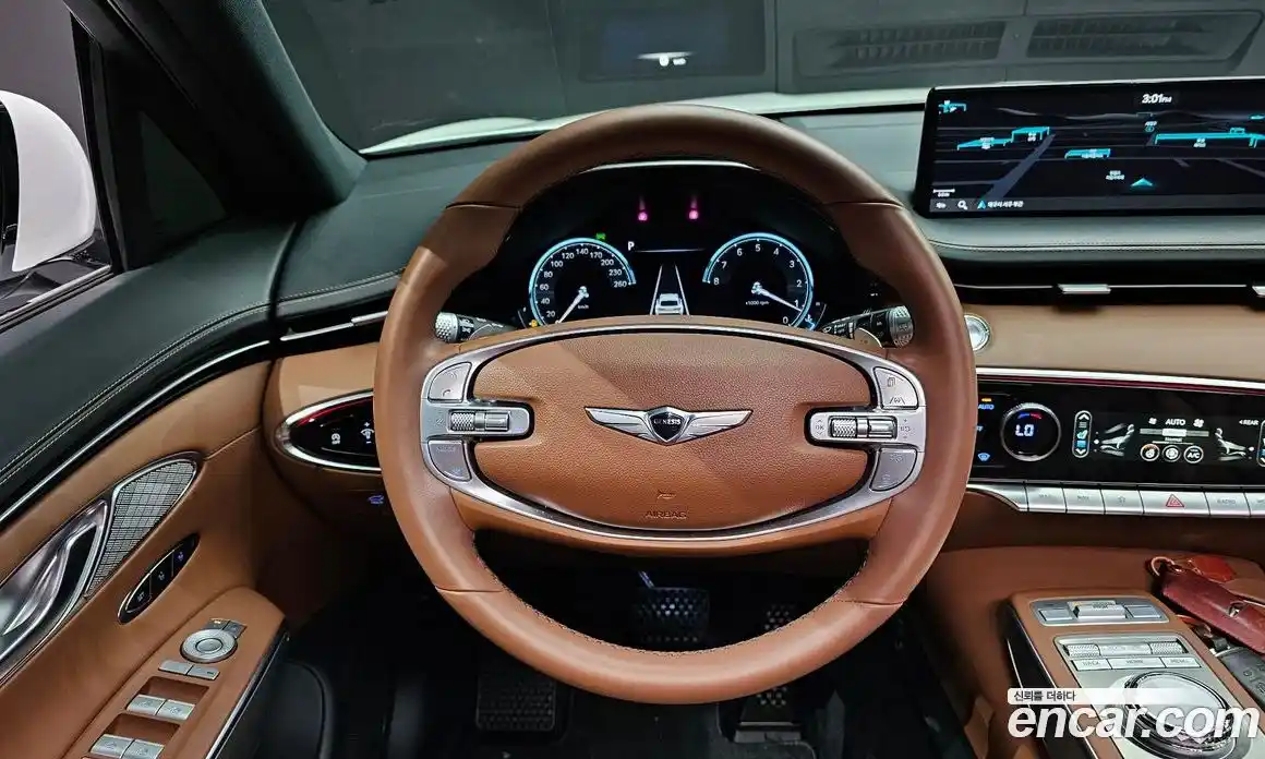 Genesis GV70 2022 2.5 гидро в Москве № 58634, фото 13