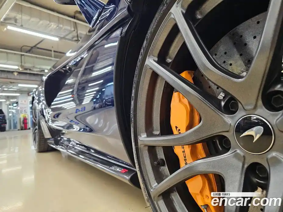 McLaren 570S 2019 3.8 гидро в Москве № 612140, фото 16