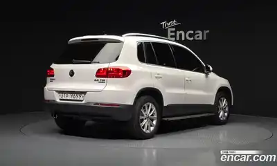 Volkswagen Tiguan 2013 2.0 гидро в Москве № 629251, миниатюра 2