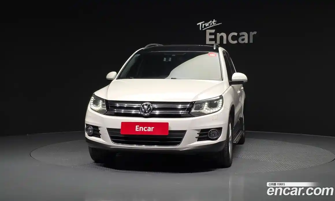 Volkswagen Tiguan 2013 2.0 гидро в Москве № 629251, фото 3