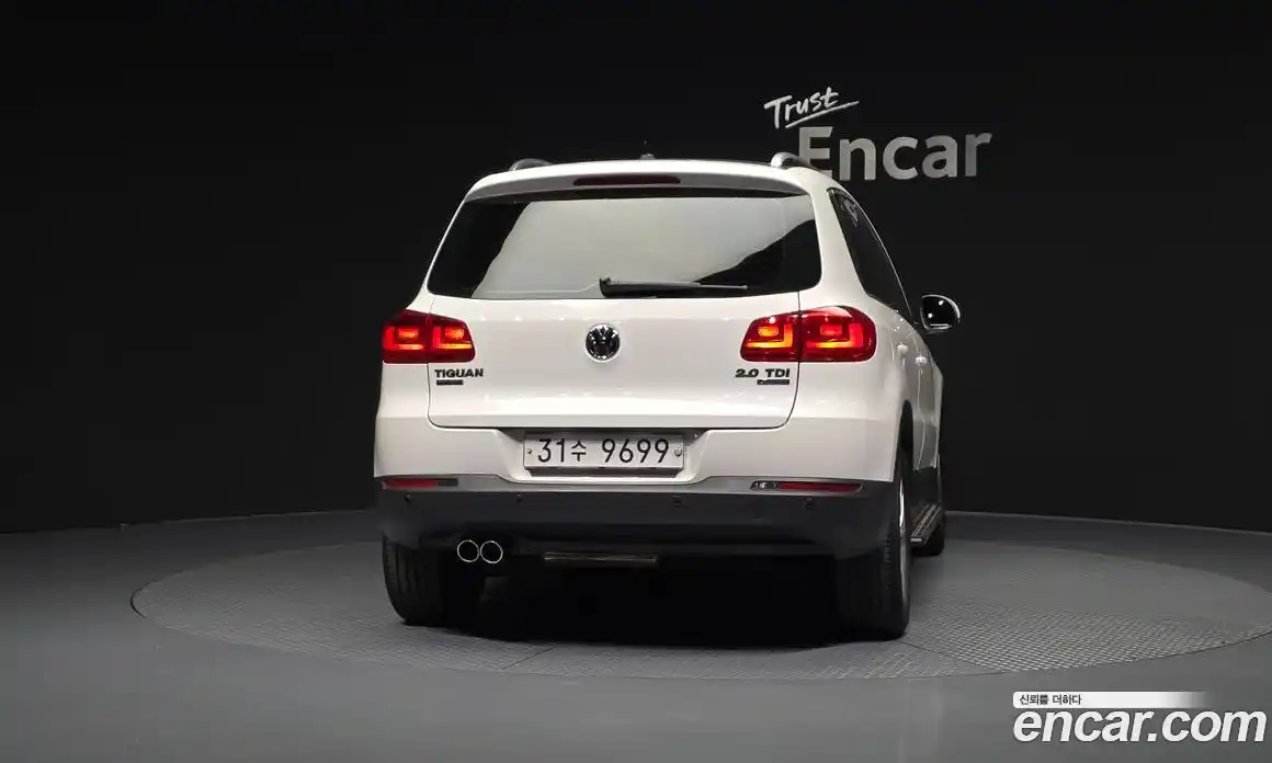 Volkswagen Tiguan 2013 2.0 гидро в Москве № 629251, фото 4