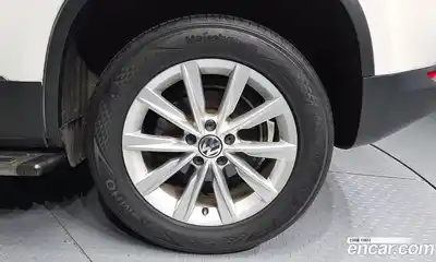 Volkswagen Tiguan 2013 2.0 гидро в Москве № 629251, миниатюра 5