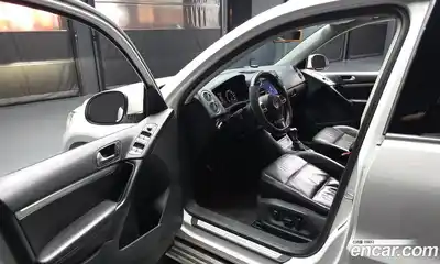 Volkswagen Tiguan 2013 2.0 гидро в Москве № 629251, миниатюра 10