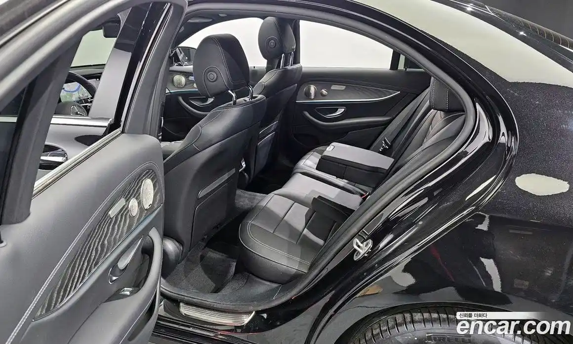 Mercedes-Benz E-Class 2021 2.0 гидро, фото 11