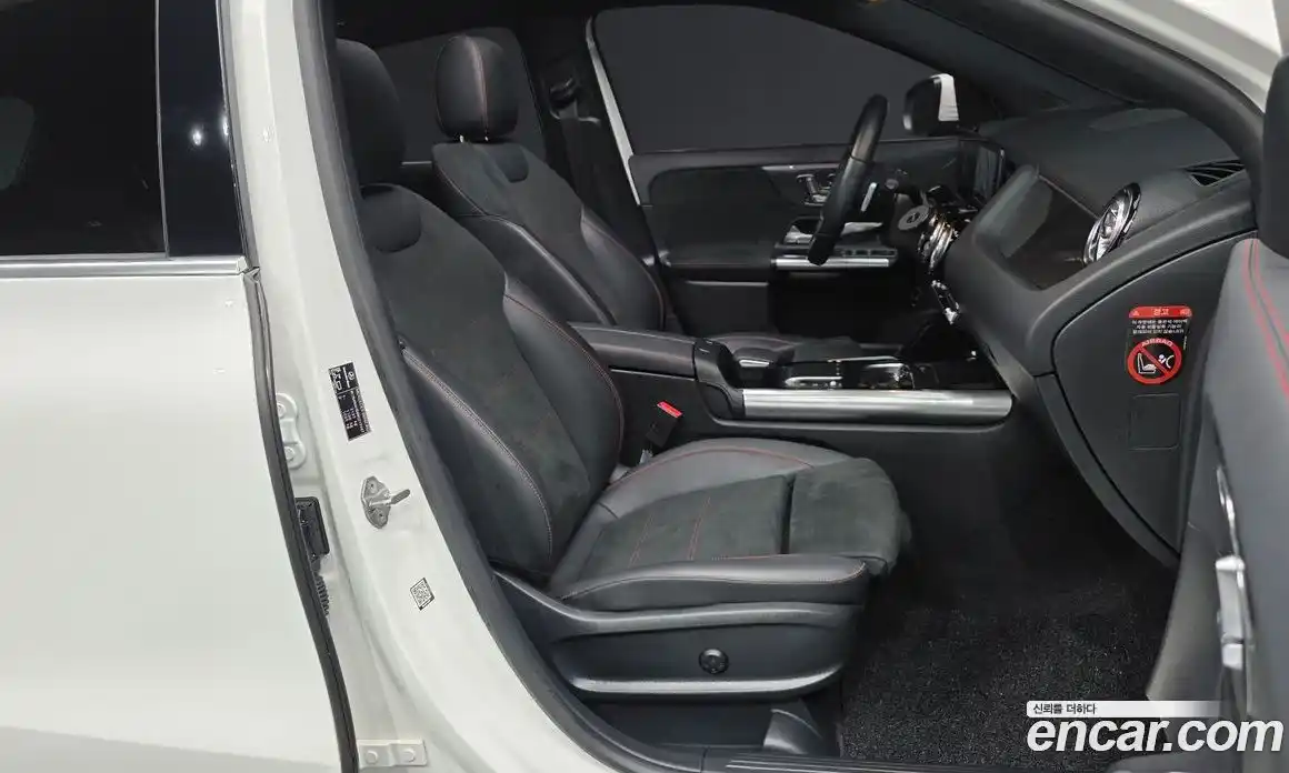 Mercedes-Benz GLA-Class 2021 2.0 гидро в Москве, фото 11