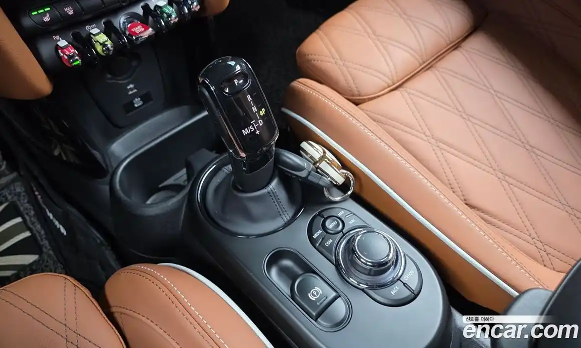 Mini Cooper 2024 2.0 гидро в Москве, фото 9