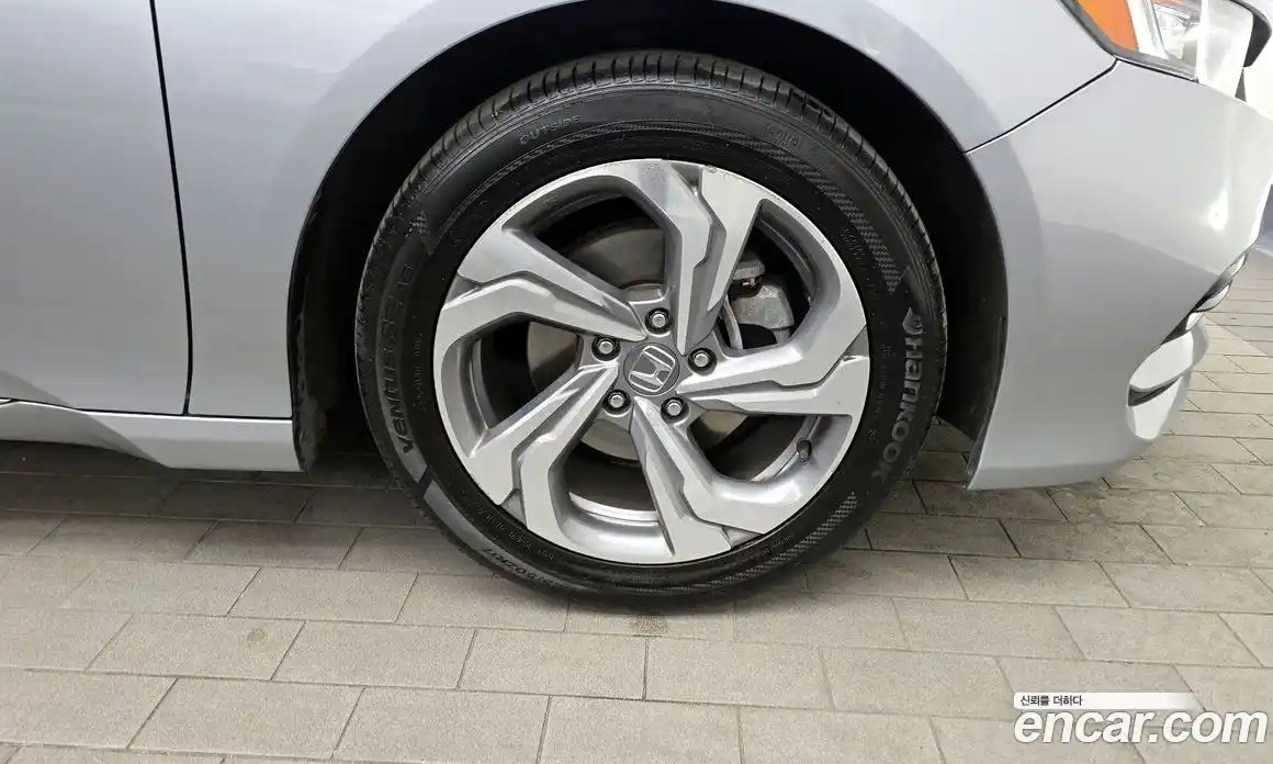 Honda Accord 2019 1.5 гидро в Москве № 826754, фото 4