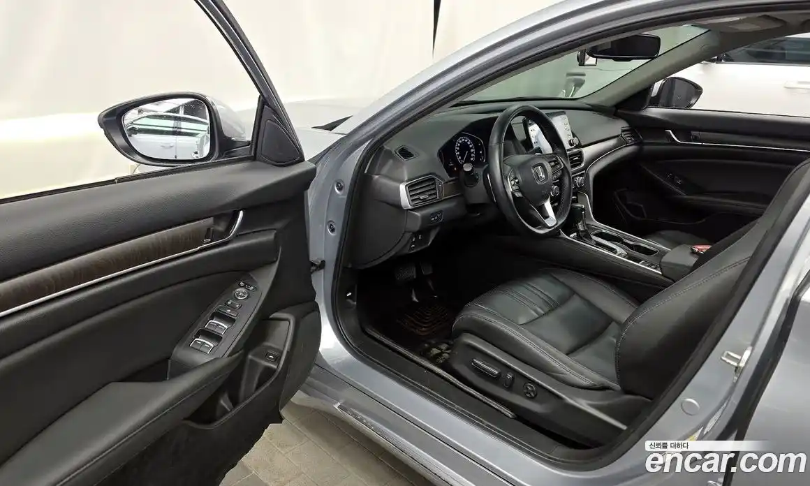 Honda Accord 2019 1.5 гидро в Москве № 826754, фото 9