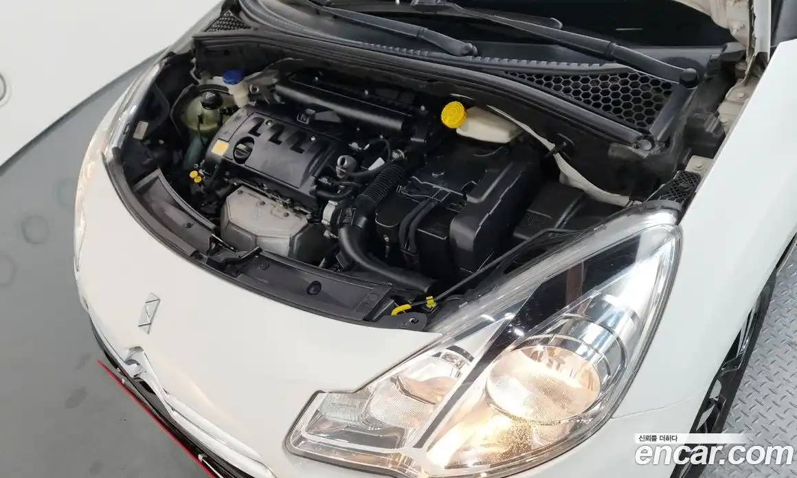 Citroen DS3 2012 1.6 гидро в Москве № 864447, фото 6