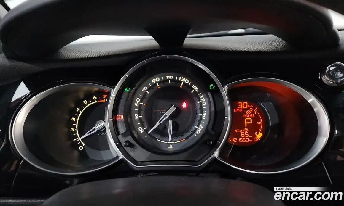Citroen DS3 2012 1.6 гидро в Москве № 864447, фото 8