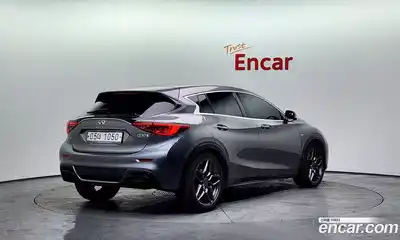 Infiniti Q30 2017 2.0 гидро в Москве № 897319, миниатюра 2