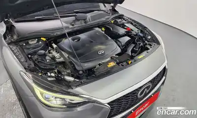 Infiniti Q30 2017 2.0 гидро в Москве № 897319, миниатюра 6