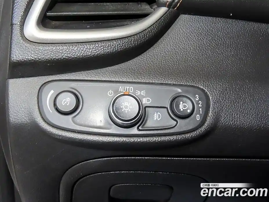 Chevrolet Trax 2019 1.6 Автомат в Москве № 936188, фото 13