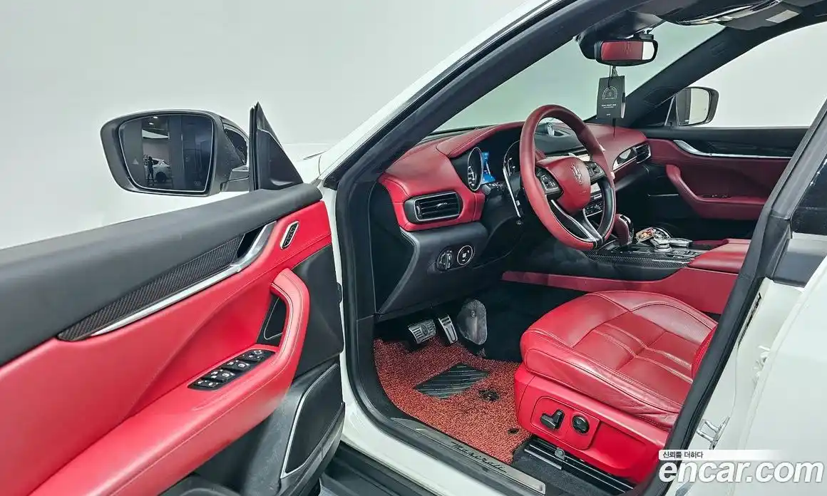 Maserati Levante 2017 3.0 гидро в Москве № 976441, фото 11