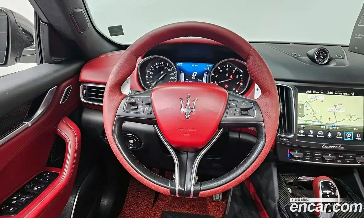 Maserati Levante 2017 3.0 гидро в Москве № 976441, фото 13