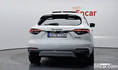 Maserati Levante 2017 3.0 гидро в Москве № 976441, миниатюра 4