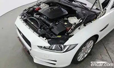 Jaguar XE 2015 2.0 гидро в Москве № 976502, миниатюра 6