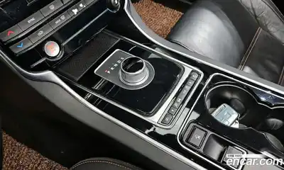 Jaguar XE 2015 2.0 гидро в Москве № 976502, миниатюра 9