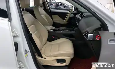 Jaguar F-Pace 2016 2.0 гидро в Москве № 976541, миниатюра 11