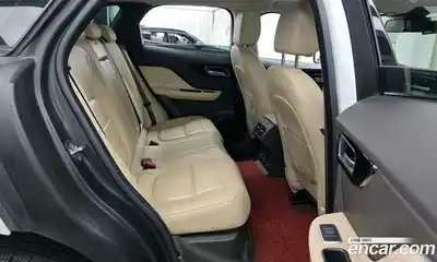 Jaguar F-Pace 2016 2.0 гидро в Москве № 976541, миниатюра 12