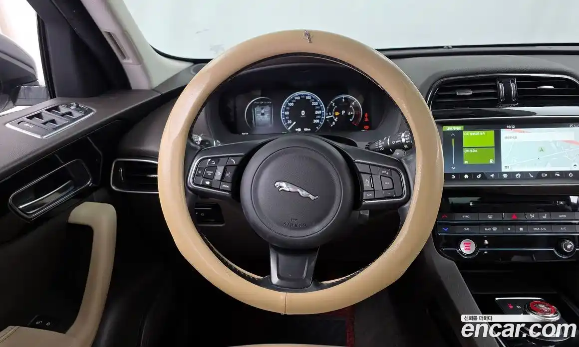 Jaguar F-Pace 2016 2.0 гидро в Москве № 976541, фото 13