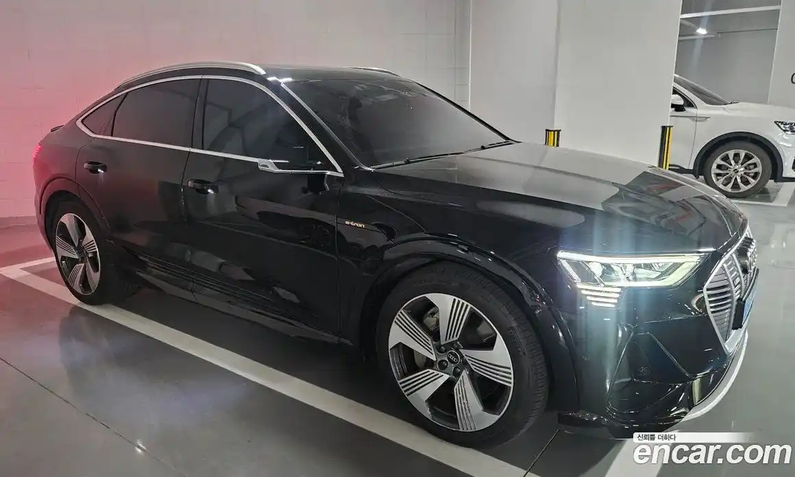 Audi e-tron 2022 0.2 гидро в Москве № 1008229, фото 13