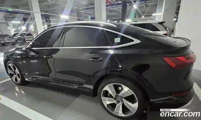 Audi e-tron 2022 0.2 гидро в Москве № 1008229, миниатюра 10