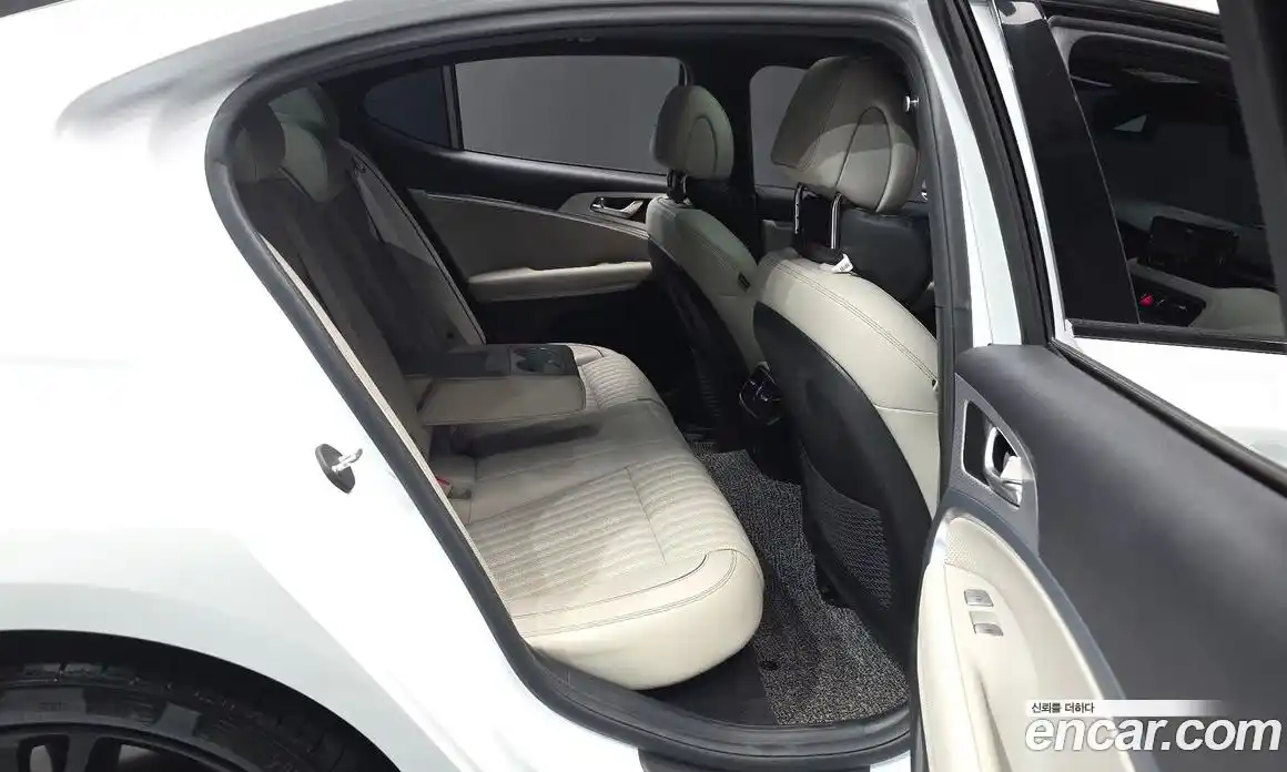 Genesis G70 2021 2.0 Автомат в Москве № 1010297, фото 12