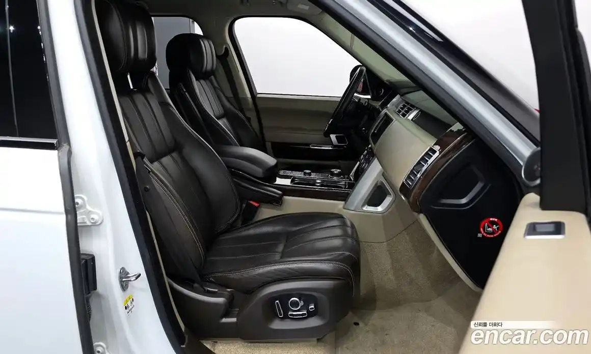 Land Rover Range-Rover 2015 4.4 гидро в Москве № 1013527, фото 11