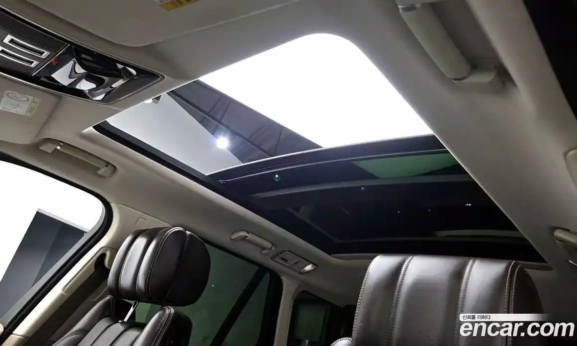 Land Rover Range-Rover 2015 4.4 гидро в Москве № 1013527, фото 19