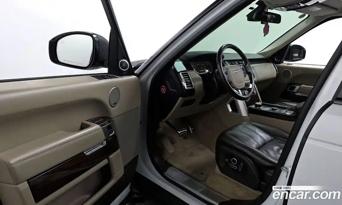Land Rover Range-Rover 2015 4.4 гидро в Москве № 1013527, фото 10