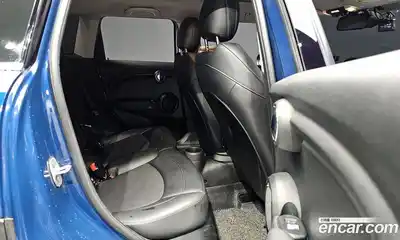 Mini Cooper 2017 1.5 гидро в Москве № 1014065, миниатюра 11