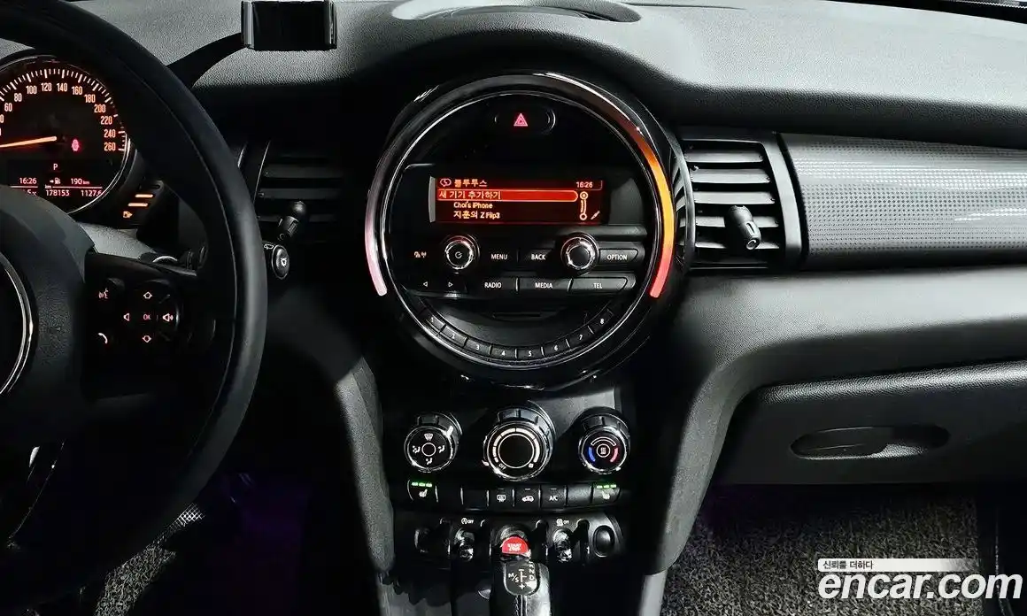 Mini Cooper 2017 1.5 гидро в Москве № 1014065, фото 16