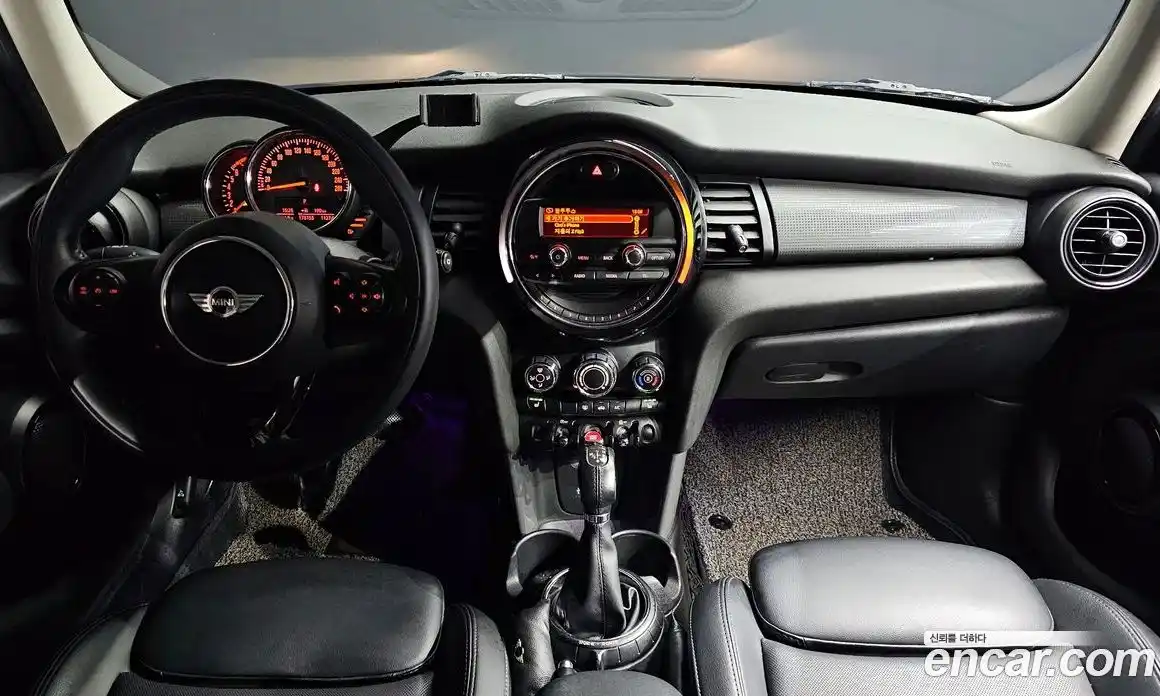 Mini Cooper 2017 1.5 гидро в Москве № 1014065, фото 7